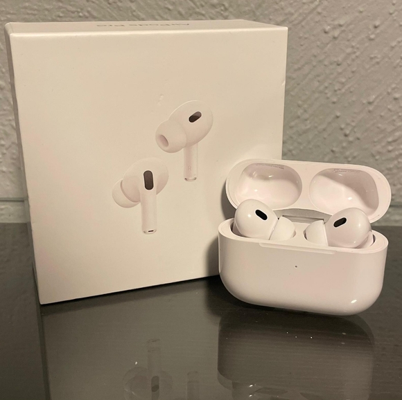 Cyber Monday Deal *sealed* Apple airpods Gen 2